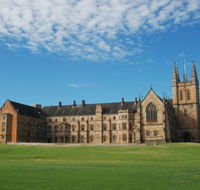 University Stays - Lightning Ridge Tourism