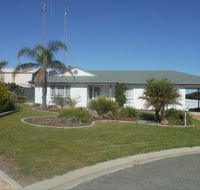 Alilly - Lightning Ridge Tourism