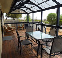 Hurtles - Lightning Ridge Tourism