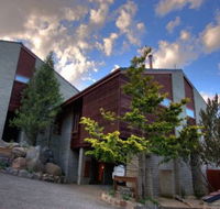 Edelweiss Hutte - Lightning Ridge Tourism