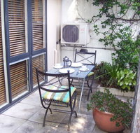 Garden Studio Unit - Lightning Ridge Tourism