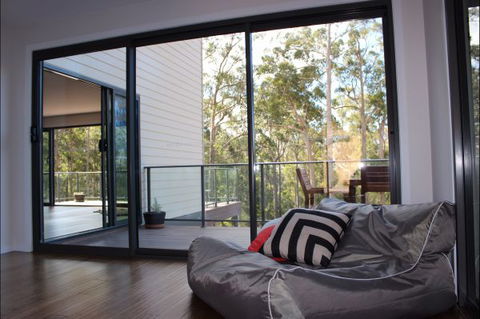 Rolands Feet Retreat - Lightning Ridge Tourism 1