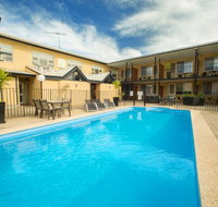 Ozone Hotel - Lightning Ridge Tourism