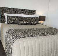Narooma Waters Retreat - Lightning Ridge Tourism