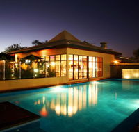 Beaches of Broome - Lightning Ridge Tourism