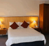Ocean Beach Hotel - Lightning Ridge Tourism