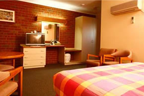 Best Western Burke And Wills Motor Inn - Lightning Ridge Tourism 3