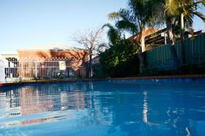 Best Western Burke And Wills Motor Inn - Lightning Ridge Tourism 5