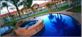 Best Western Pines Country Club Motor Inn - Lightning Ridge Tourism 5