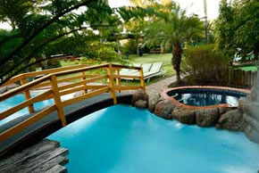 Swan Hill Resort - Lightning Ridge Tourism 2