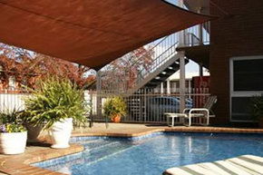 Best Western Meramie Motor Inn - Lightning Ridge Tourism 3