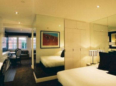 Quest East Melbourne - Lightning Ridge Tourism 1