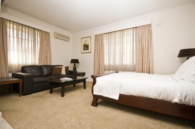 Quality Inn Country Plaza Queanbeyan - Lightning Ridge Tourism 2