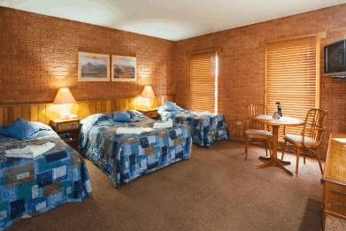 Best Western Bakery Hill Motel - Lightning Ridge Tourism 3