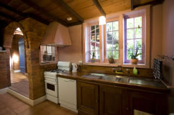 Florennes Heritage Cottage - Lightning Ridge Tourism 1