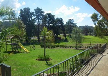 Hume Country Motor Inn - Lightning Ridge Tourism 1