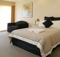Murray Downs Resort - Lightning Ridge Tourism