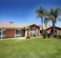 Coomealla Holiday Villas - Lightning Ridge Tourism