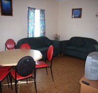 Alonga Waterfront Cottages - Lightning Ridge Tourism