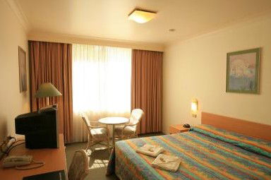 Penrith Valley Inn - Lightning Ridge Tourism 1