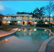 Byron Lakeside Holiday Apartments - Lightning Ridge Tourism