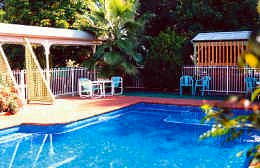 Barrasss John Bright Motor Inn - Lightning Ridge Tourism 0