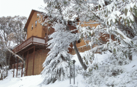 Corio Ski Club - Lightning Ridge Tourism