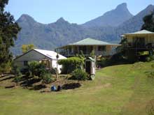 Shambala Bed & Breakfast - Lightning Ridge Tourism 1