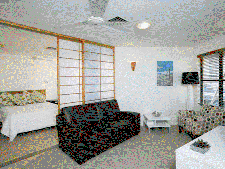 The Beach Retreat Coolum - Lightning Ridge Tourism 5