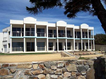 Christie's Seahorse - Lightning Ridge Tourism 0