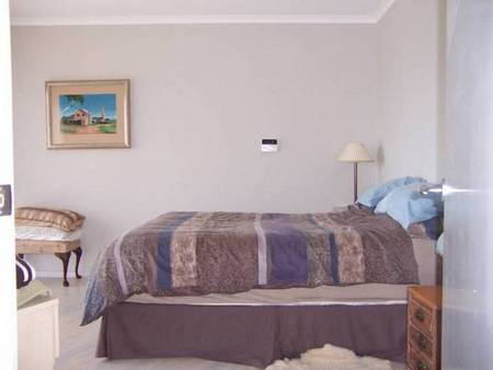 Christie's Seahorse - Lightning Ridge Tourism 4