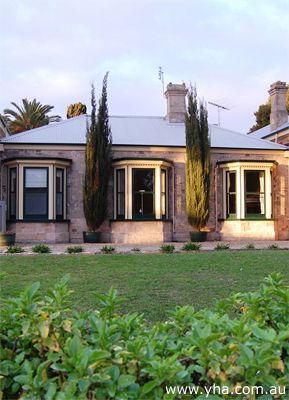 Lakeside Manor Yha - Lightning Ridge Tourism 1