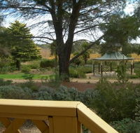 Lyndoch Hill Retreat - Lightning Ridge Tourism
