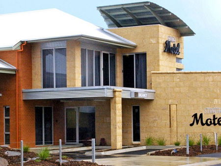 Strathalbyn SA Lightning Ridge Tourism