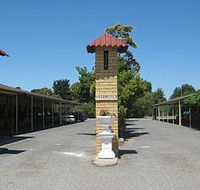 The Vineyards Motel - Lightning Ridge Tourism