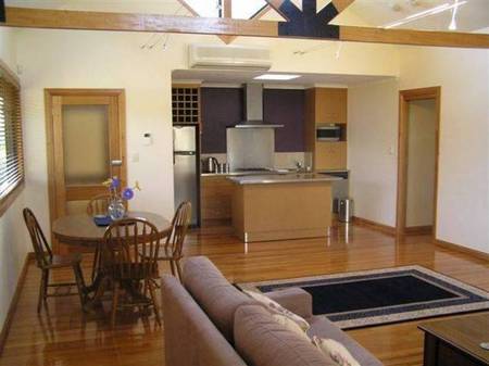  Lightning Ridge Tourism