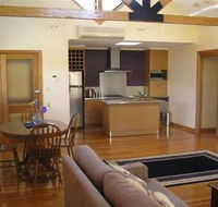 Bella Villa - Lightning Ridge Tourism
