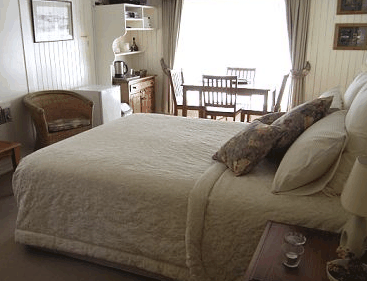 Beauty Point Cottages - Lightning Ridge Tourism