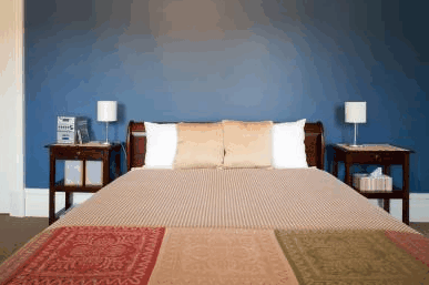Clydesdale Manor - Lightning Ridge Tourism 3