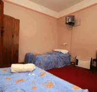 Globe Hotel - Lightning Ridge Tourism