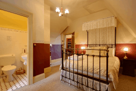 Westella - Lightning Ridge Tourism