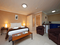Oyster Cove Chalet - Lightning Ridge Tourism