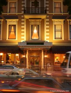 Hadley's Orient Hotel - Lightning Ridge Tourism 0