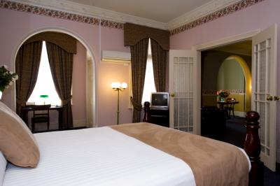 Hadley's Orient Hotel - Lightning Ridge Tourism 3