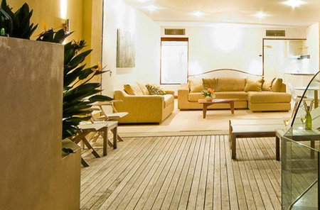Beach Suites - Lightning Ridge Tourism 1