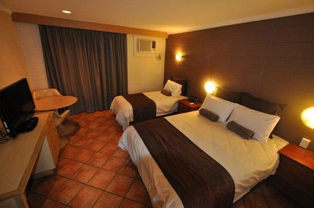 Hospitality Inn Port Hedland - Lightning Ridge Tourism 1
