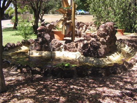 Orana Motor Inn - Lightning Ridge Tourism 5