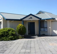 Robe Dolphin Court Apartments - Lightning Ridge Tourism