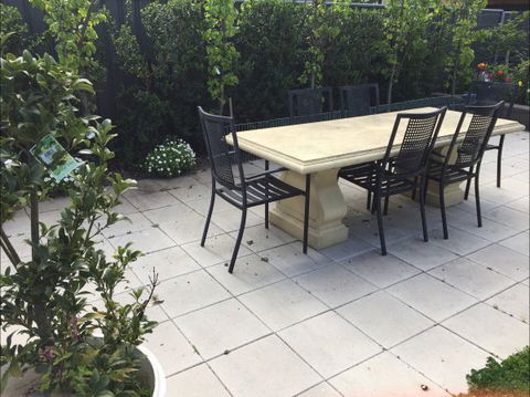 Apartments On-The-Park: March - Lightning Ridge Tourism 13