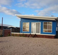 True Blue - Lightning Ridge Tourism